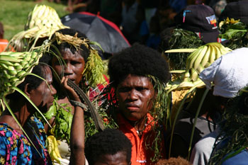 Des expressions de vis.. Papouasie Nouvelle Guin�e - Tourisme - 